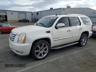 2007 Cadillac Escalade with VIN 1GYFK63867R260847, listed as a Copart auction lot 84286415 with 268,805 mi miles and Clean title. Bid and sale history available at DreamBid. Image 1.