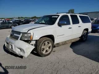2007 Chevrolet Suburban LT с VIN 3GNFK16357G317202, выставлен на аукционе Copart как лот 70019345 с пробегом 201 642 миль миль и Списание • Salvage title. История ставок и продаж доступна на DreamBid. Изображение 1.