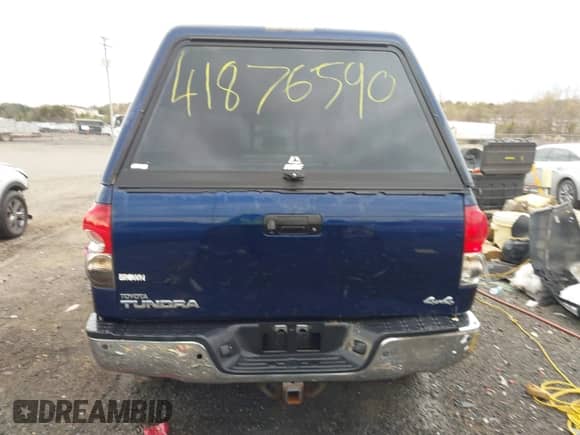 2008 Toyota Tundra Limited с VIN 5TBBV58108S492230, выставлен на аукционе IAAI как лот 41876590 с пробегом Не указан миль и . История ставок и продаж доступна на DreamBid. Изображение 16.