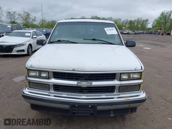 1999 Chevrolet Suburban с VIN 3GNEC16R9XG190919, выставлен на аукционе IAAI как лот 42200301 с пробегом 207 953 миль миль и . История ставок и продаж доступна на DreamBid. Изображение 12.