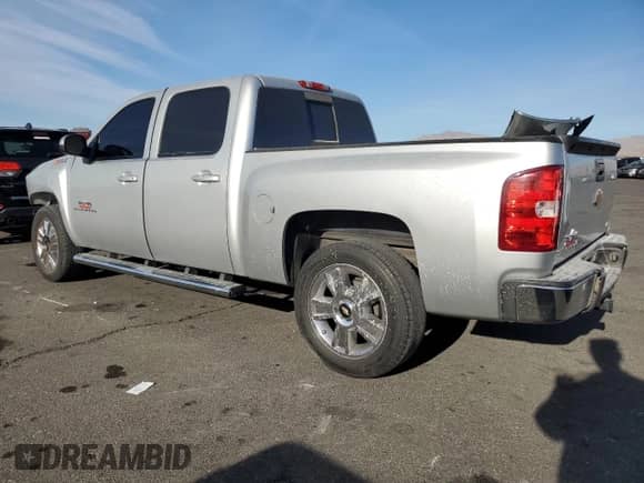 2012 Chevrolet Silverado 1500 LTZ z VIN 3GCPCTE00CG308401, wystawiony jako Copart lot #87311334 z przebiegiem 145 395 mil mil oraz Szkoda całkowita • Salvage title. Historia ofert i sprzedaży dostępna na DreamBid. Obrazek 2.