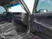 2008 Jeep Commander Sport с VIN 1J8HG48NX8C172027, выставлен на аукционе IAAI как лот 42756337 с пробегом 178 777 миль миль и . История ставок и продаж доступна на DreamBid. Изображение 5.