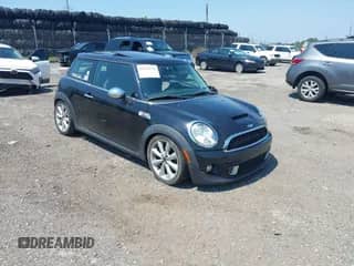 2013 MINI Hardtop S с VIN WMWSV3C54DT476370, выставлен на аукционе IAAI как лот 42624576 с пробегом 100 275 миль миль и . История ставок и продаж доступна на DreamBid. Изображение 1.
