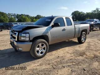 2007 Chevrolet Silverado 1500 1LT с VIN 2GCEC19C871728437, выставлен на аукционе Copart как лот 69905785 с пробегом 182 216 миль миль и Списание • Salvage title. История ставок и продаж доступна на DreamBid. Изображение 1.