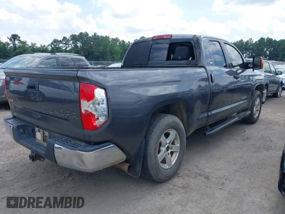 2018 Toyota Tundra SR с VIN 5TFUW5F18JX766256, выставлен на аукционе IAAI как лот 42727526 с пробегом Не указан миль и . История ставок и продаж доступна на DreamBid. Изображение 4.
