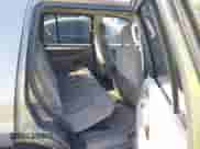 2003 Ford Explorer XLT с VIN 1FMZU73KX3UC60786, выставлен на аукционе IAAI как лот 43372735 с пробегом 302 681 миль миль и . История ставок и продаж доступна на DreamBid. Изображение 8.