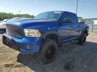 2017 Ram 1500 Express z VIN 1C6RR7FT1HS600461, wystawiony jako Copart lot #68011995 z przebiegiem 58 295 mil mil oraz Szkoda całkowita • Salvage title. Historia ofert i sprzedaży dostępna na DreamBid. Obrazek 1.