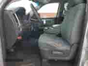 2016 Ram 1500 SLT z VIN 1C6RR6GG8GS256914, wystawiony jako Copart lot #70675065 z przebiegiem 136 737 mil mil oraz Szkoda całkowita • Salvage title. Historia ofert i sprzedaży dostępna na DreamBid. Obrazek 7.