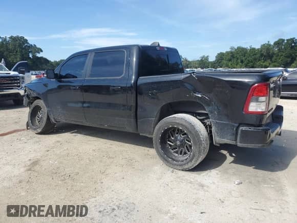 2021 Ram 1500 Big Horn z VIN 1C6RREFT1MN628905, wystawiony jako Copart lot #68542525 z przebiegiem 74 917 mil mil oraz Nie do naprawy • Non repairable. Historia ofert i sprzedaży dostępna na DreamBid. Obrazek 2.