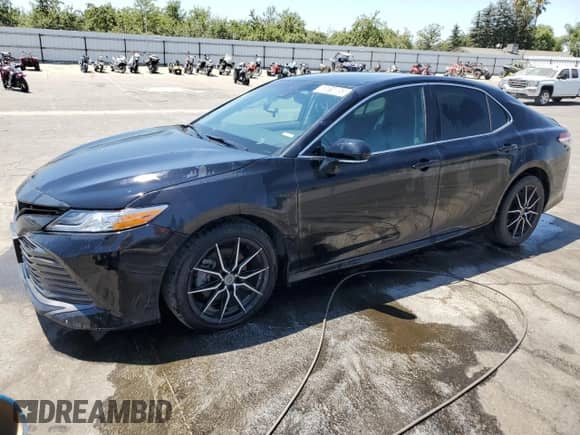 2020 Toyota Camry XLE с VIN 4T1F11AK0LU896239, выставлен на аукционе Copart как лот 65018855 с пробегом 62 500 миль миль и Чистый • Clean title. История ставок и продаж доступна на DreamBid. Изображение 1.