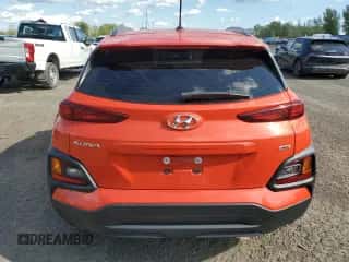 2020 Hyundai Kona SE z VIN KM8K1CAAXLU426379, wystawiony jako Copart lot #71846205 z przebiegiem Nie podano mil oraz Szkoda całkowita • Salvage title. Historia ofert i sprzedaży dostępna na DreamBid. Obrazek 6.