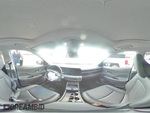 2025 Hyundai Kona Limited с VIN KM8HE3A39SU209131, выставлен на аукционе Copart как лот 64414715 с пробегом 3 161 миль миль и Списание • Salvage title. История ставок и продаж доступна на DreamBid. Изображение 14.
