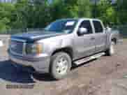 2007 GMC Sierra 1500 SLE1 z VIN 3GTEC13C87G544907, wystawiony jako IAAI lot #42017121 z przebiegiem 300 645 mil mil oraz . Historia ofert i sprzedaży dostępna na DreamBid. Obrazek 2.