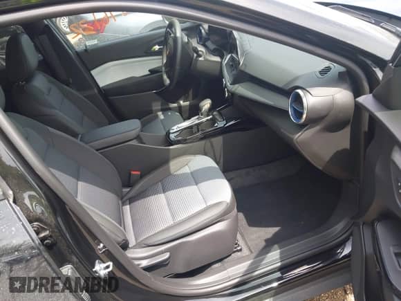 2025 Chevrolet Trax LT с VIN KL77LHEP9SC243721, выставлен на аукционе IAAI как лот 42846122 с пробегом 1 579 миль миль и . История ставок и продаж доступна на DreamBid. Изображение 5.