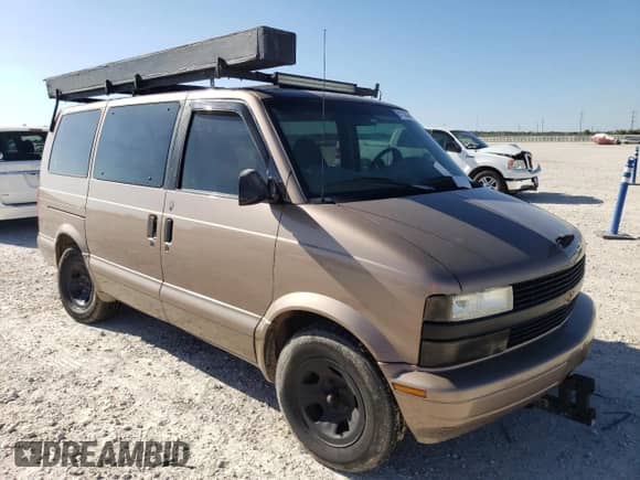 2002 Chevrolet Astro с VIN 1GNDM19X82B144695, выставлен на аукционе Copart как лот 81132434 с пробегом 155 103 миль миль и Списание • Salvage title. История ставок и продаж доступна на DreamBid. Изображение 4.