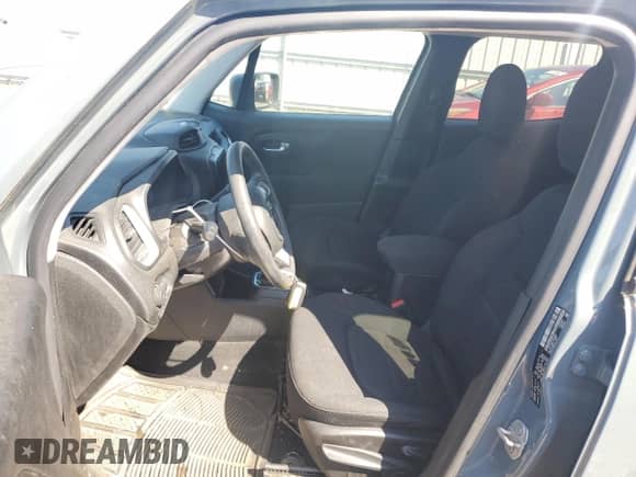 2018 Jeep Renegade Altitude with VIN ZACCJABB1JPJ60024, listed as a Copart auction lot 55577285 with 111,624 mi miles and Salvage title. Bid and sale history available at DreamBid. Image 7.