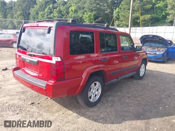 2006 Jeep Commander with VIN 1J8HH48NX6C189274, listed as a IAAI auction lot 42883254 with 168,690 mi miles and . Bid and sale history available at DreamBid. Image 4.