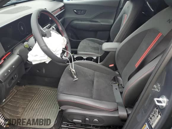 2024 Hyundai Kona N Line с VIN KM8HACA36RU052339, выставлен на аукционе Copart как лот 64097214 с пробегом 3 984 миль миль и Списание • Salvage title. История ставок и продаж доступна на DreamBid. Изображение 7.