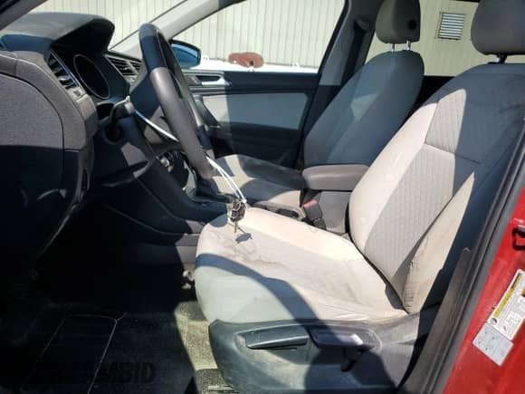 2018 Volkswagen Tiguan S с VIN 3VV0B7AX4JM068283, выставлен на аукционе Copart как лот 65318135 с пробегом 146 774 миль миль и Списание • Salvage title. История ставок и продаж доступна на DreamBid. Изображение 7.