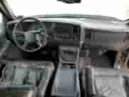 1999 Chevrolet Silverado 2500 LT с VIN 1GCGK29U5XE159801, выставлен на аукционе Copart как лот 81986624 с пробегом 205 560 миль миль и Списание • Salvage title. История ставок и продаж доступна на DreamBid. Изображение 8.