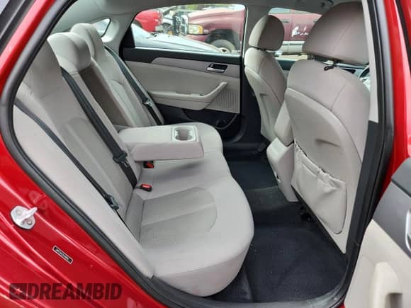 2019 Hyundai Sonata SE с VIN 5NPE24AF2KH781457, выставлен на аукционе Copart как лот 69658845 с пробегом 241 058 миль миль и На запчасти • Non repairable. История ставок и продаж доступна на DreamBid. Изображение 10.
