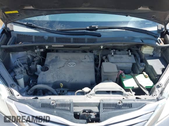 2015 Toyota Sienna XLE with VIN 5TDYK3DC7FS662215, listed as a IAAI auction lot 43208864 with 142,089 mi miles and . Bid and sale history available at DreamBid. Image 10.