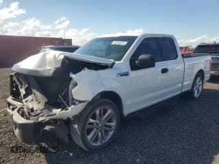 2016 Ford F-150 XL z VIN 1FTEX1C84GFD59450, wystawiony jako Copart lot #80786825 z przebiegiem 136 172 mil mil oraz Szkoda całkowita • Salvage title. Historia ofert i sprzedaży dostępna na DreamBid. Obrazek 1.