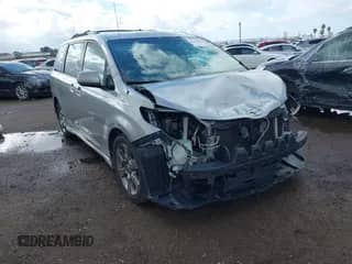 2011 Toyota Sienna SE with VIN 5TDXK3DC4BS158484, listed as a IAAI auction lot 41423843 with 162,939 mi miles and . Bid and sale history available at DreamBid. Image 1.