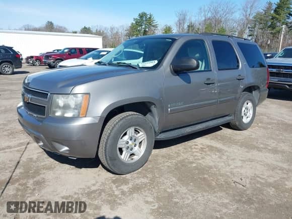 2007 Chevrolet Tahoe LT с VIN 1GNFK13007J198306, выставлен на аукционе IAAI как лот 42027751 с пробегом 120 645 миль миль и . История ставок и продаж доступна на DreamBid. Изображение 2.