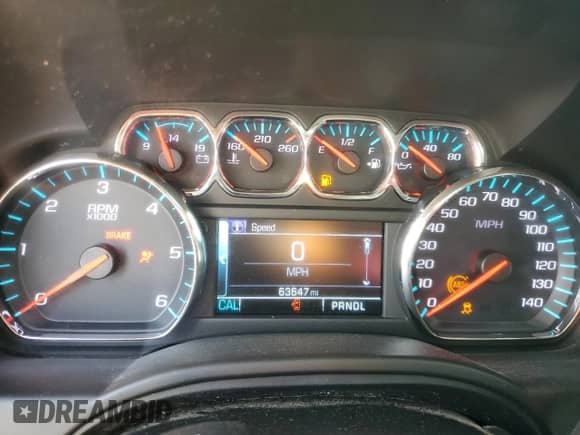 2020 Chevrolet Tahoe LS z VIN 1GNSCAKC9LR265813, wystawiony jako Copart lot #51955445 z przebiegiem 63 647 mil mil oraz Szkoda całkowita • Salvage title. Historia ofert i sprzedaży dostępna na DreamBid. Obrazek 9.