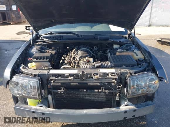 2007 Chrysler 300 C z VIN 2C3KA63H17H786962, wystawiony jako IAAI lot #42803640 z przebiegiem 144 355 mil mil oraz . Historia ofert i sprzedaży dostępna na DreamBid. Obrazek 10.