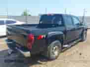 2005 Chevrolet Colorado 1SE LS Z71 z VIN 1GCDS136058187914, wystawiony jako IAAI lot #42545532 z przebiegiem 251 641 mil mil oraz . Historia ofert i sprzedaży dostępna na DreamBid. Obrazek 4.