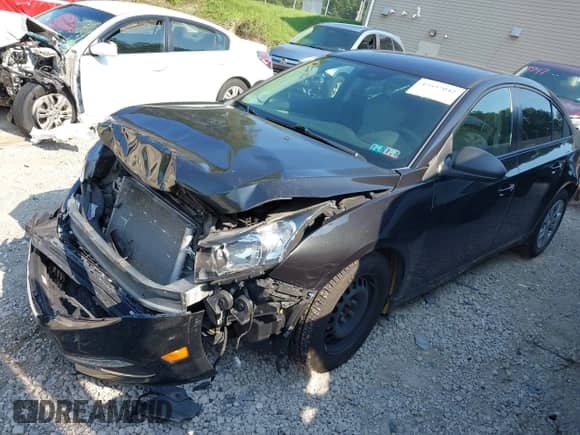 2015 Chevrolet Cruze LS z VIN 1G1PA5SG5F7231357, wystawiony jako IAAI lot #42657042 z przebiegiem 70 499 mil mil oraz . Historia ofert i sprzedaży dostępna na DreamBid. Obrazek 17.