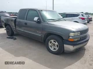 2002 Chevrolet Silverado 1500 LS с VIN 2GCEC19V321173150, выставлен на аукционе IAAI как лот 42647359 с пробегом Не указан миль и . История ставок и продаж доступна на DreamBid. Изображение 1.
