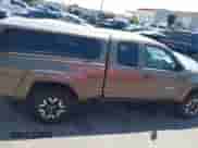 2011 Toyota Tacoma z VIN 5TFUU4EN2BX007348, wystawiony jako IAAI lot #42586042 z przebiegiem 47 227 mil mil oraz . Historia ofert i sprzedaży dostępna na DreamBid. Obrazek 13.