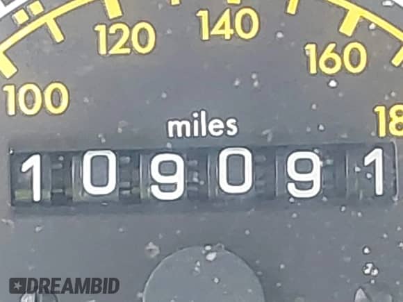 1984 Mercedes-Benz 500 с VIN WDB1260441A072618, выставлен на аукционе IAAI как лот 42543069 с пробегом 109 091 миль миль и . История ставок и продаж доступна на DreamBid. Изображение 15.