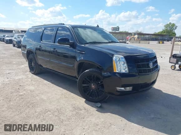 2012 Cadillac Escalade ESV Platinum Edition с VIN 1GYS4KEF0CR135673, выставлен на аукционе IAAI как лот 43285704 с пробегом 196 815 миль миль и . История ставок и продаж доступна на DreamBid. Изображение 1.