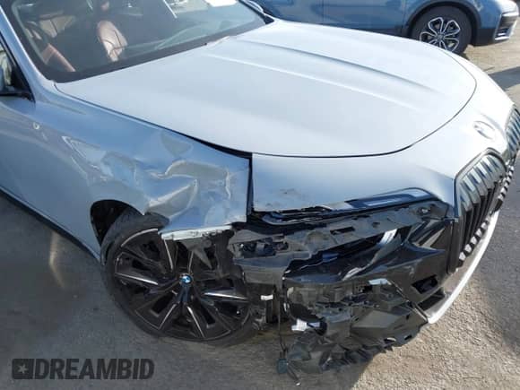 2023 BMW 7 Series 760i xDrive with VIN WBA33EJ05PCN09605, listed as a IAAI auction lot 40788911 with 22,796 mi miles and . Bid and sale history available at DreamBid. Image 6.