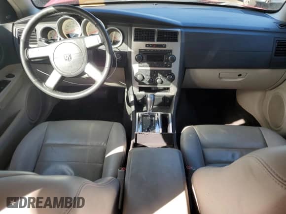 2006 Dodge Magnum R/T with VIN 2D4GZ57206H411057, listed as a Copart auction lot 73367814 with 146,216 mi miles and Salvage title. Bid and sale history available at DreamBid. Image 8.