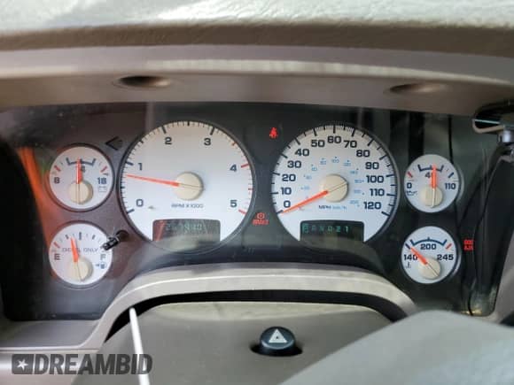 2004 Dodge 2500 SLT with VIN 3D7KA28C84G267393, listed as a Copart auction lot 62262405 with 267,910 mi miles and Salvage title. Bid and sale history available at DreamBid. Image 9.