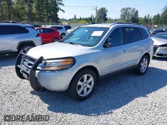 2009 Hyundai Santa Fe Limited с VIN 5NMSH73E49H289608, выставлен на аукционе IAAI как лот 42791177 с пробегом 214 671 миль миль и . История ставок и продаж доступна на DreamBid. Изображение 2.