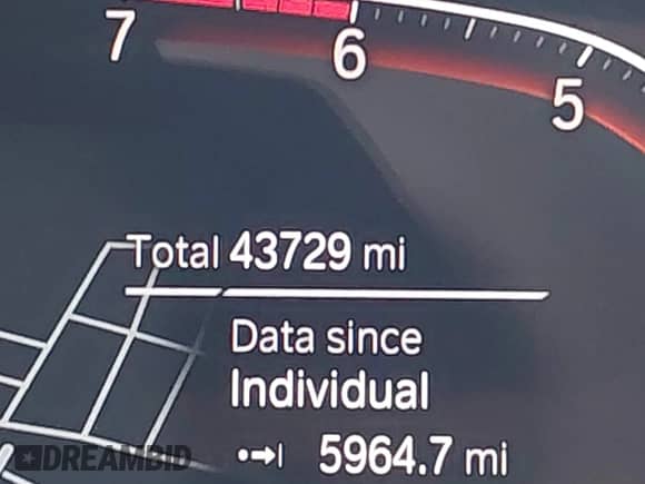 2021 BMW 5 Series 530i xDrive z VIN WBA13BJ05MWX32274, wystawiony jako IAAI lot #41903090 z przebiegiem 43 729 mil mil oraz . Historia ofert i sprzedaży dostępna na DreamBid. Obrazek 15.