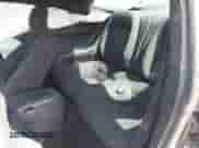 2018 Ford Mustang EcoBoost z VIN 1FA6P8TH6J5172856, wystawiony jako IAAI lot #43242895 z przebiegiem 55 601 mil mil oraz . Historia ofert i sprzedaży dostępna na DreamBid. Obrazek 8.