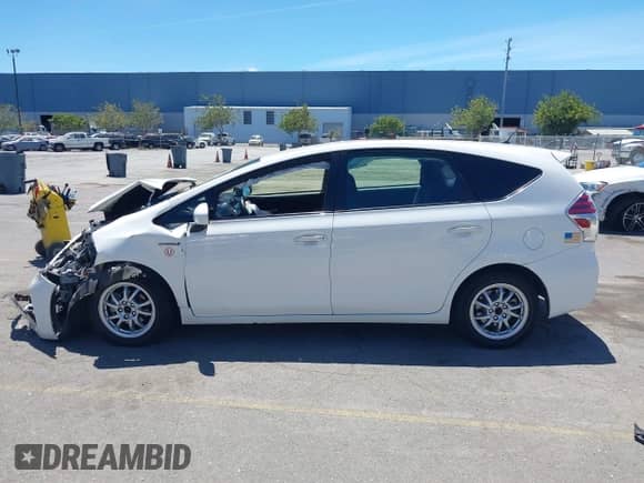 2016 Toyota Prius Two z VIN JTDZN3EU8GJ042149, wystawiony jako IAAI lot #42794436 z przebiegiem 342 452 mil mil oraz . Historia ofert i sprzedaży dostępna na DreamBid. Obrazek 15.