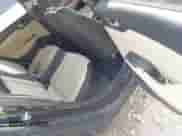 2019 Hyundai Accent SE z VIN 3KPC24A32KE058113, wystawiony jako IAAI lot #43178272 z przebiegiem 89 662 mil mil oraz . Historia ofert i sprzedaży dostępna na DreamBid. Obrazek 8.