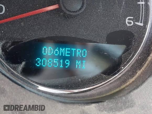 2007 Chevrolet Tahoe LS with VIN 1GNFC13C07R272851, listed as a IAAI auction lot 43310420 with 308,519 mi miles and . Bid and sale history available at DreamBid. Image 7.