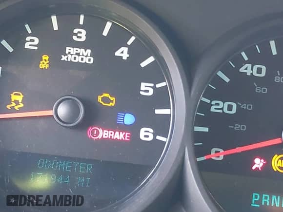 2012 Chevrolet Silverado 1500 LS z VIN 3GCPCREA0CG269854, wystawiony jako IAAI lot #42355788 z przebiegiem 171 944 mil mil oraz . Historia ofert i sprzedaży dostępna na DreamBid. Obrazek 15.