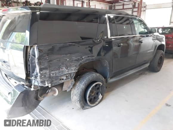 2015 Chevrolet Suburban LT с VIN 1GNSKJKC3FR537344, выставлен на аукционе IAAI как лот 42581919 с пробегом 232 443 миль миль и . История ставок и продаж доступна на DreamBid. Изображение 4.