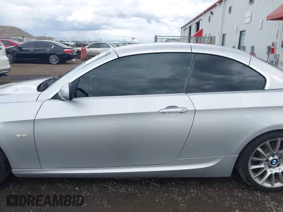 2013 BMW 3 Series 328i с VIN WBADW7C56DE733384, выставлен на аукционе IAAI как лот 43356387 с пробегом 96 787 миль миль и . История ставок и продаж доступна на DreamBid. Изображение 14.