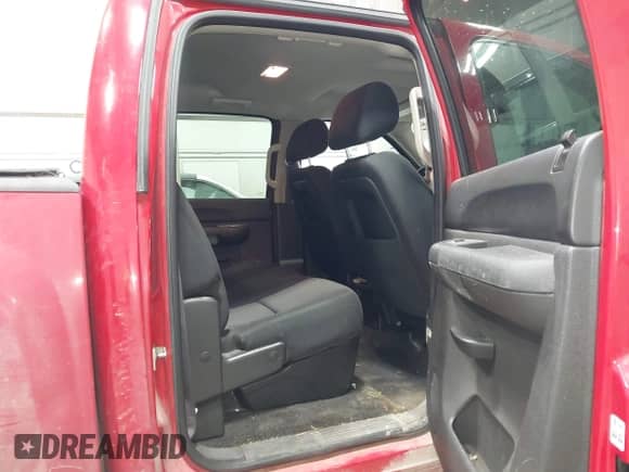 2011 Chevrolet Silverado 1500 LT с VIN 3GCPKSE34BG265039, выставлен на аукционе IAAI как лот 43519804 с пробегом 222 885 миль миль и . История ставок и продаж доступна на DreamBid. Изображение 8.